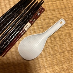 箸とおしゃもじの画像