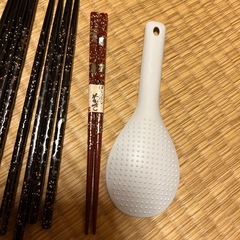 箸とおしゃもじの画像