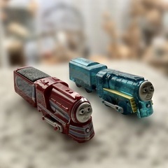 【写真につき100円】カプセルプラレール　エミリー　パーシートーマス　の画像