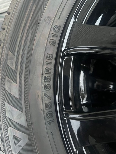 車のタイヤ