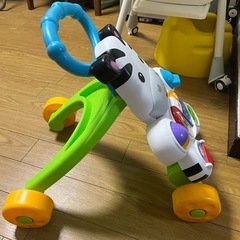ベビー用の歩行器
の画像