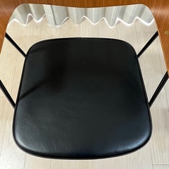 アクタス　Case Furniture 675チェア　ウォールナットの画像