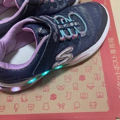 18cm　光る靴　の画像