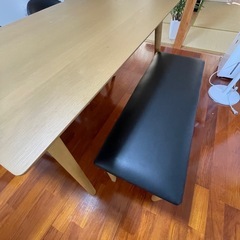 マルキン家具購入　
ダイニングテーブル　椅子とベンチセットの画像