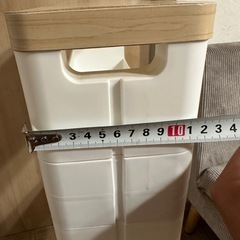 ニトリ 木天板ワゴン4段 隙間収納 の画像