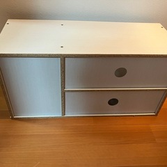 無料でお譲りします。テレビ台の画像