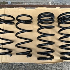 RS⭐︎R GRS211 クラウン Ti2000 ダウンサス 4本 中古 箱付き RS⭐︎R GRS211 クラウン Ti2000 ダウンサス 4本 中古 箱付き