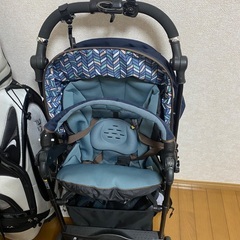 コンビ　ベビーカーの画像