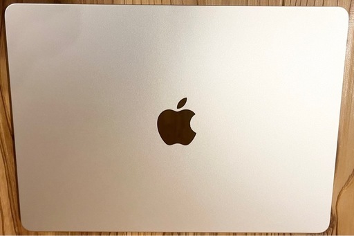 MacBook Air M2 8GB 256GB スターライト