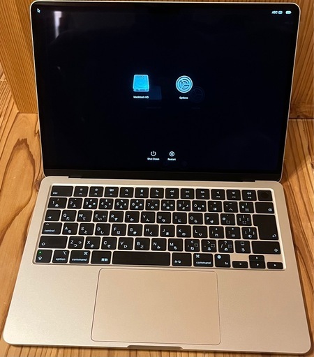 Apple MacBook m2 8gb 256gbスターライト 13 MBA: 8CPU/8GPU M2 16GB 256GB SSD スターライト スターライト