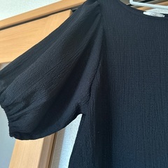 しまむら　黒バルーンスリーブの画像