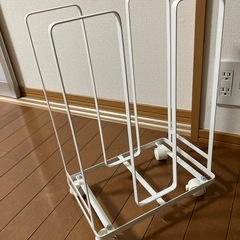 ダンボールラック　山崎実業の画像