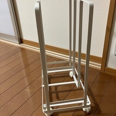 ダンボールラック　山崎実業の画像