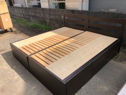 ニトリ  シングルベッド マットレスセット 引出し収納付き 2台あります（1セット6000円）マットレスはそれぞれ違う種類