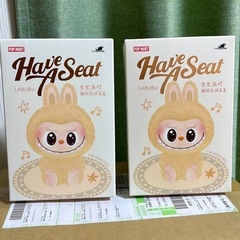 ポップマート ザ モンスターズ (ラブブ) ビッグイントゥエナジー シリーズ ぬいぐるみペンダント[ピース]の画像