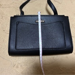 黒のバッグの画像