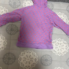 子供服　女の子　ジャンパー　サイズ130cmの画像