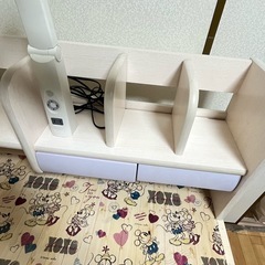 ニトリ 学習机 女の子　紫色の画像