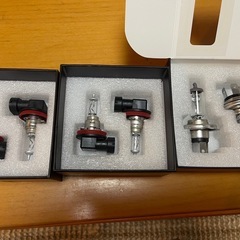 ハロゲンバルブ電球セットの画像