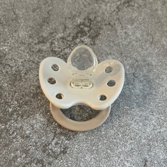 ChuChu ミッフィー 出っ歯になりにくい おしゃぶり 専用キャップ付き ベビー 0歳 1歳の画像