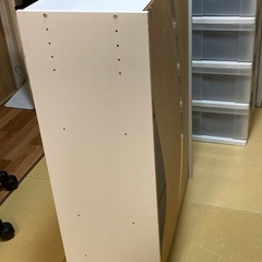 3段　カラーボックスの画像