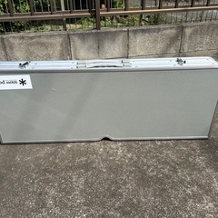 テーブル・ベンチセットの画像