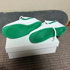 【新品
試し履きのみ】NIKE AIR FORCE 1 '07の画像