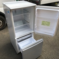 2020年製 SHARP シャープ 134L 冷蔵庫 SJ-D14F-Sの画像