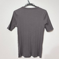 ユニクロ　Tシャツの画像