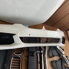 BMW G31 5シリーズツーリングの部品諸々の画像