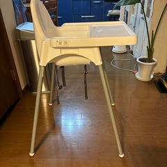IKEAアンティロープ　ハイチェア　安全ベルト付き　ホワイトの画像