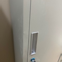 ロッカー3人用と四人用セッとの画像