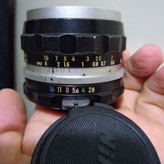 レンズは優良品　Nikon NIKKOR-S Auto 35mm f/2.8の画像
