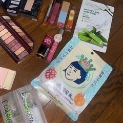 ~新品未使用~ブルベコスメまとめ売りの画像
