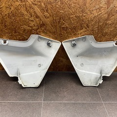 cb400 sf sb nc42 サイドカウルの画像