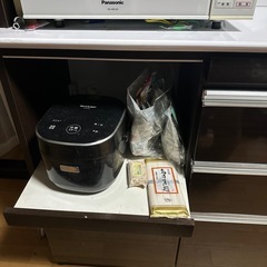 食器棚の画像