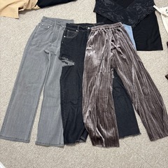 美品　服　まとめ売りの画像
