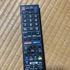 テレビ　SHARP AQUOS 32型　2021年の画像