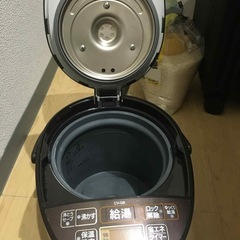 電気ポットの画像