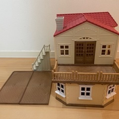 【美品】赤い屋根の大きなお家　シルバニアファミリーの画像
