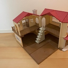 【美品】赤い屋根の大きなお家　シルバニアファミリーの画像