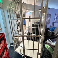 かご台車の画像