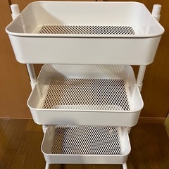 キャスター付　スチールワゴン　3段の画像