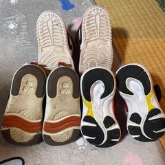 【予約済】スニーカー　14cm　3点セットの画像