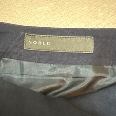 Noble ボタントラぺラーズスカートの画像