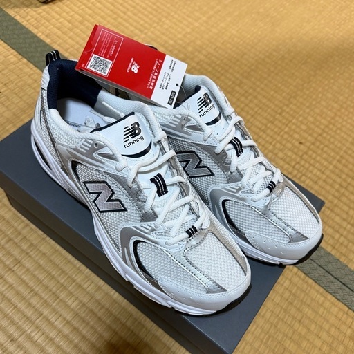 新しいnew balance 530 ネイビー