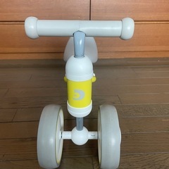 三輪車の画像