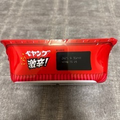 (賞味期限間近)激辛ペヤングやきそばの画像
