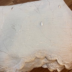 レースカーテン 2枚組 クリーム色 葉の刺繍Ｂの画像
