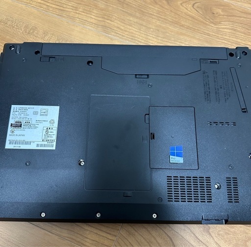 富士通 A577/P i5 7世代　メモリ8GB  SSD128GB
